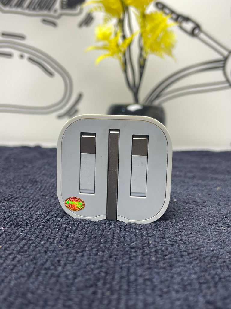 USB-C 20W Power Adapter (Charger) Fully org.