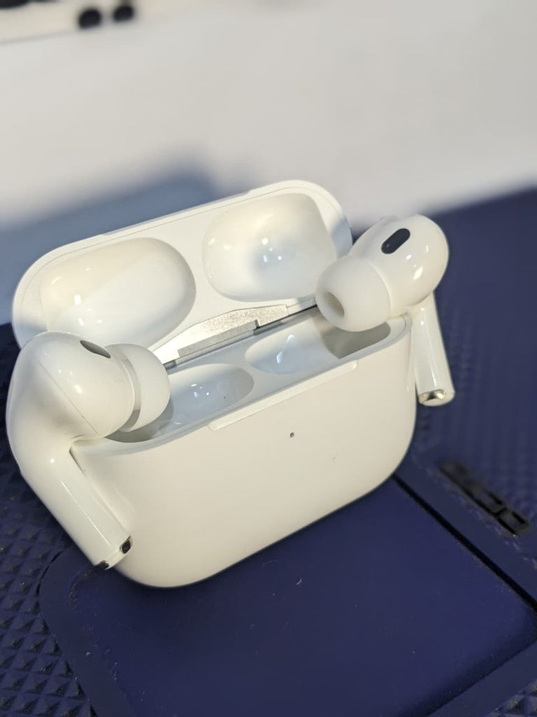 Airpods Pro Laat Maal | Pro 2 Type C | Active Noise Cancellation | Wireless Earbuds Bluetooth 5.0, Super Sound Bass, Charging Case